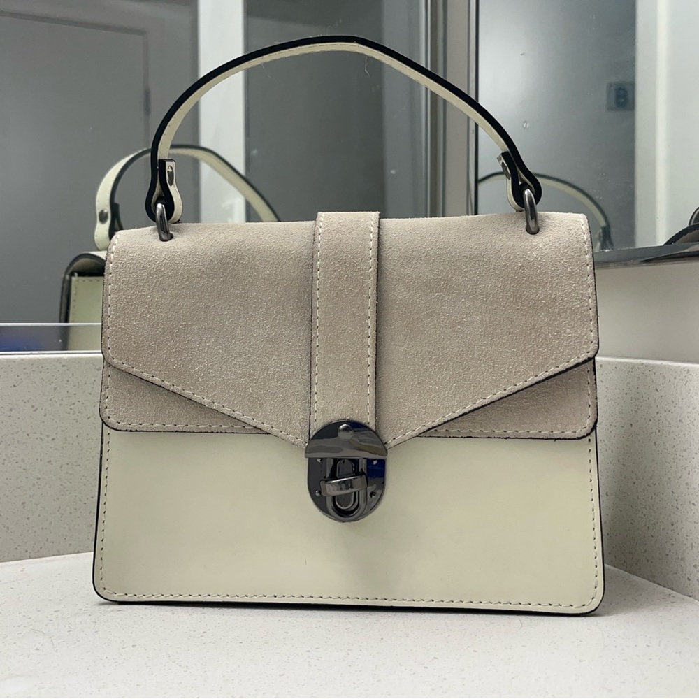 Elegant Cream and Tan Women's Handbag